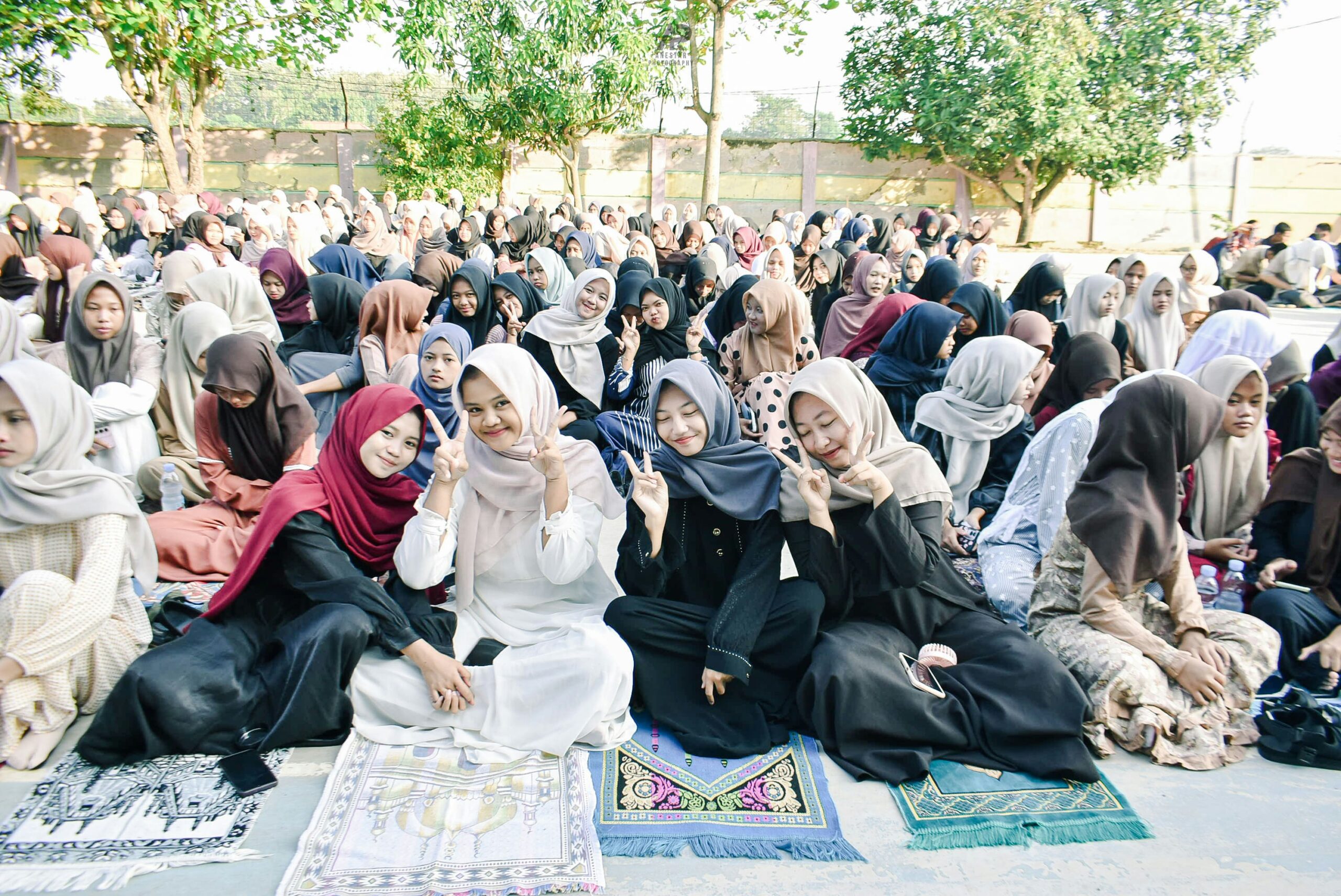 smkn-1-gantar-2swZ_YYL654-unsplash